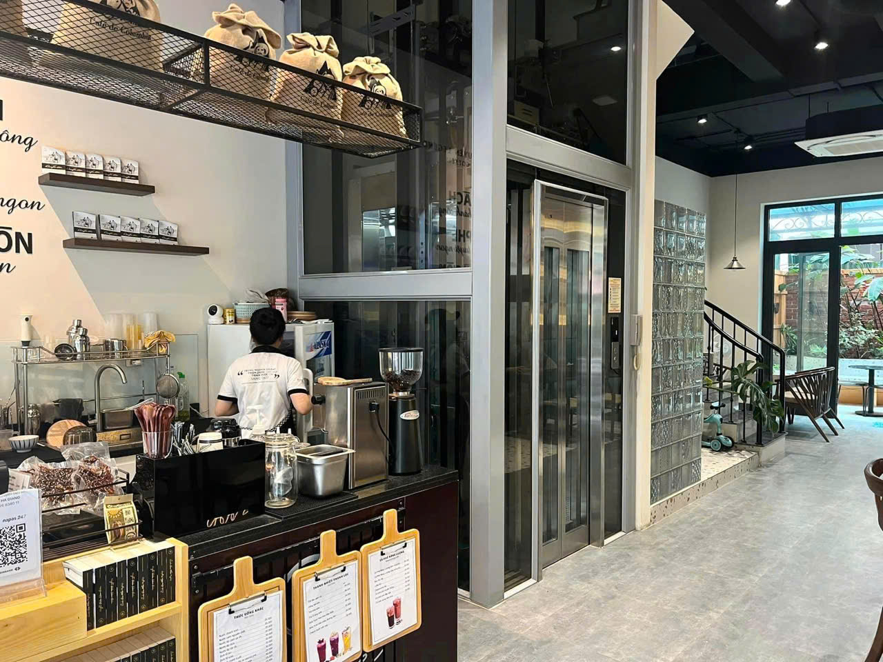 Thang máy tải khách KENZO Việt Nam tại khu vực Bình Phước